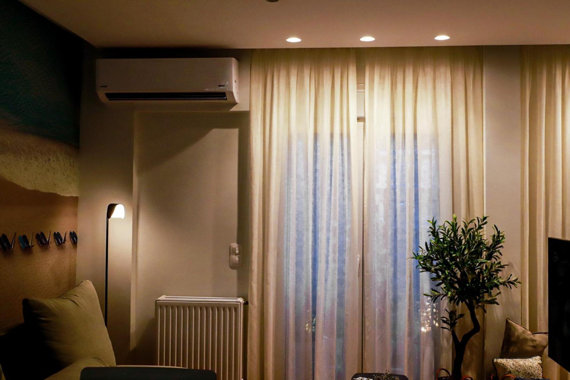 Renovated Apartment With Roof Garden Access, 15 M Walk To Acropolis Atenas Exterior foto
