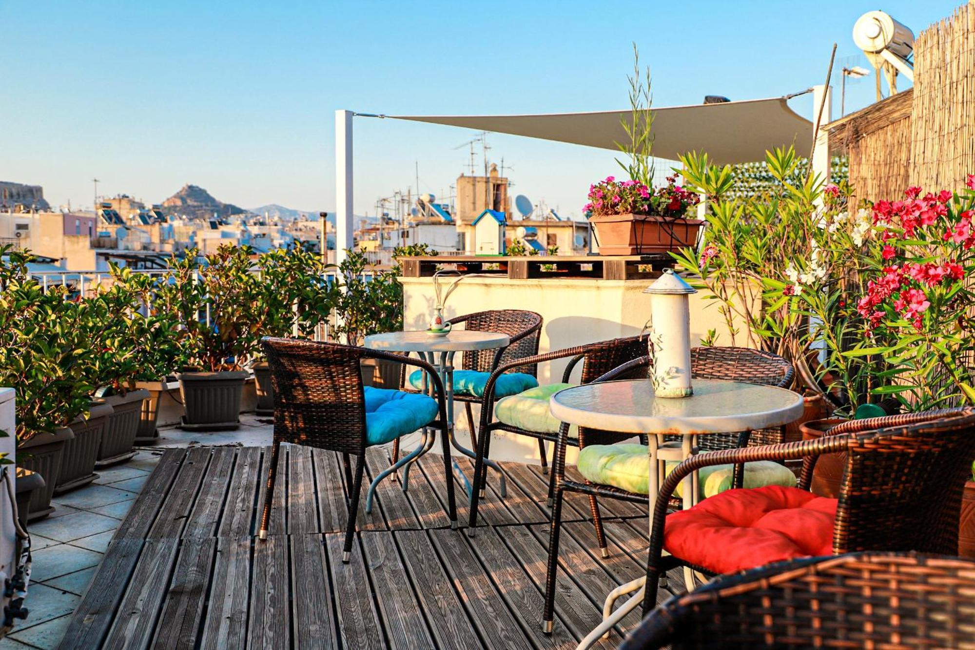Renovated Apartment With Roof Garden Access, 15 M Walk To Acropolis Atenas Exterior foto