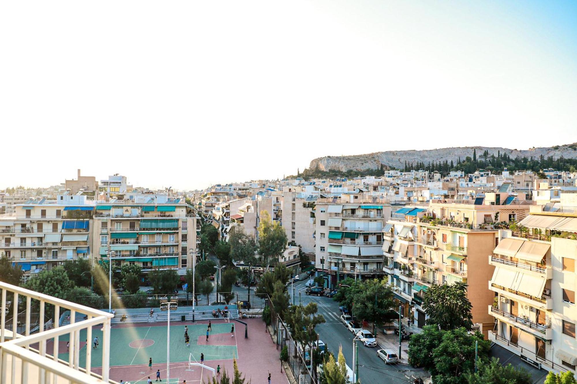 Renovated Apartment With Roof Garden Access, 15 M Walk To Acropolis Atenas Exterior foto
